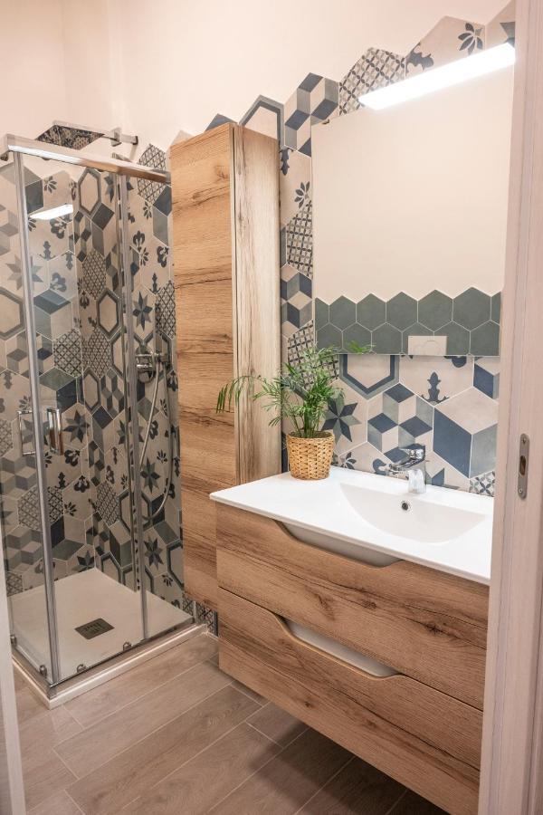 Antica Dogana Apartments Scirocco Терачина Екстериор снимка