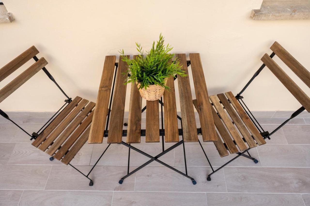 Antica Dogana Apartments Scirocco Терачина Екстериор снимка
